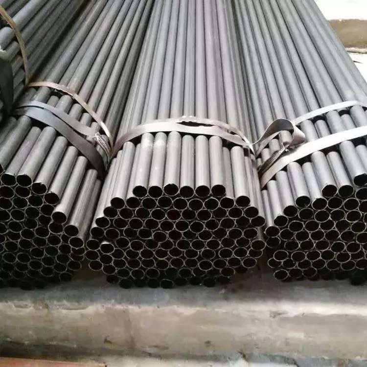 Tembok lancip Black Seamless Steel Pipe